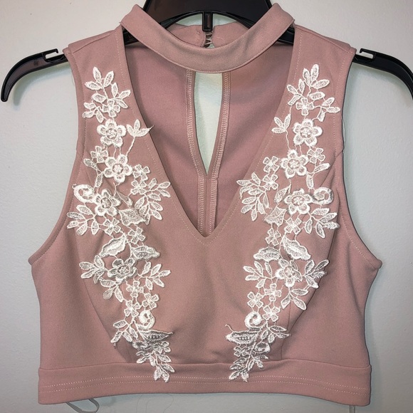 Charlotte Russe Tops - Charlotte Russe Mauve Crop Top